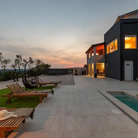 Pezer - Private Heated Pool, Sauna And Jacuzzi Villa Kula Atlagica