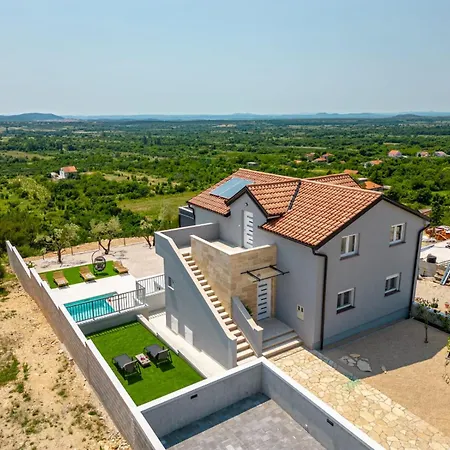 Pezer - Private Heated Pool, Sauna And Jacuzzi Villa *
